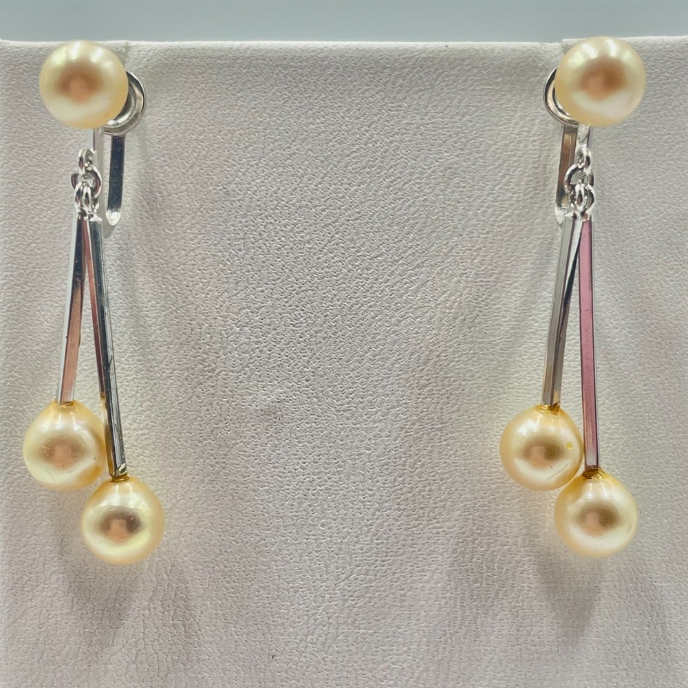 Vintage Mid Century Cream Faux Pearl Drop Dangle Screw Back Earrings Silver Tone